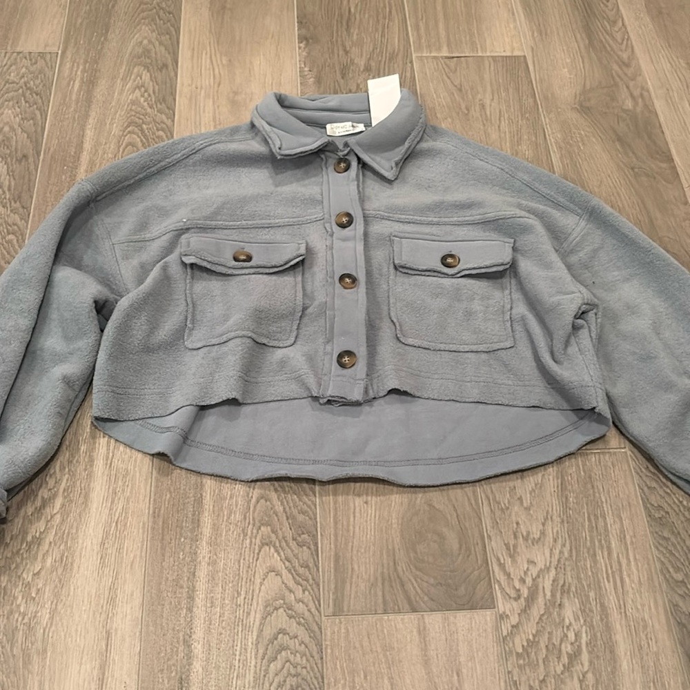 Shop Neighbor Women’s Cropped Blue Sweater Size S